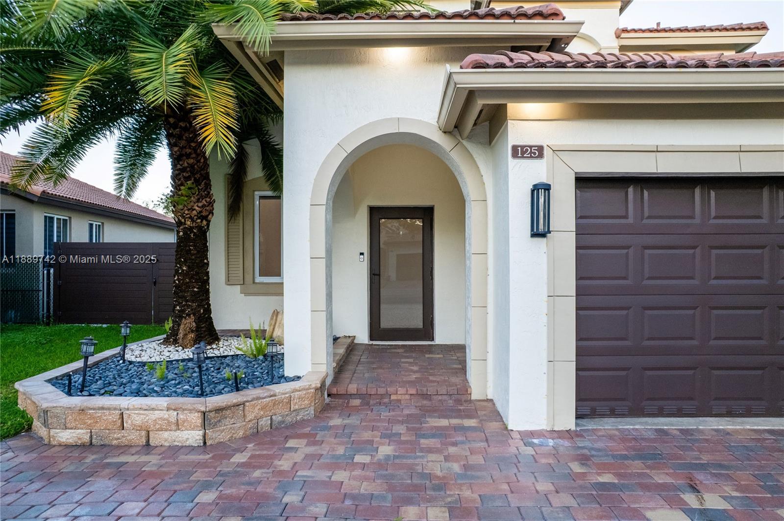 VENTANAS AT HOMESTEAD - Residential