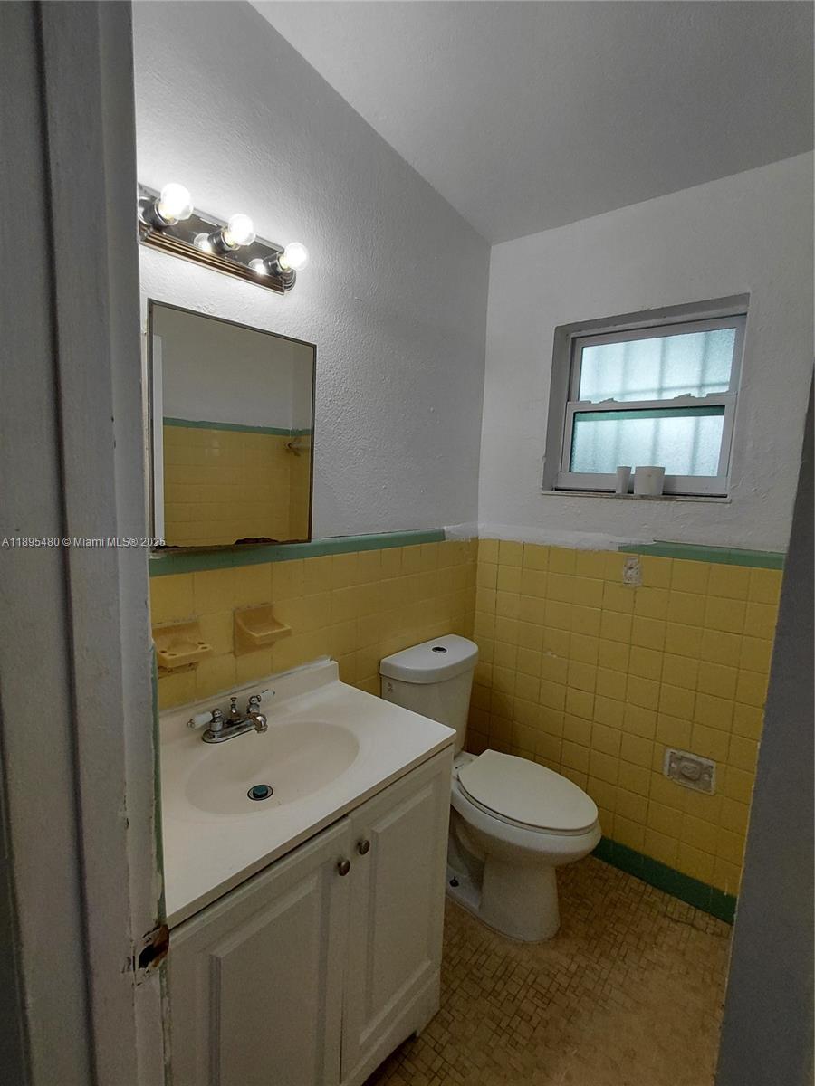 PARA VILLA HEIGHTS - Residential Lease