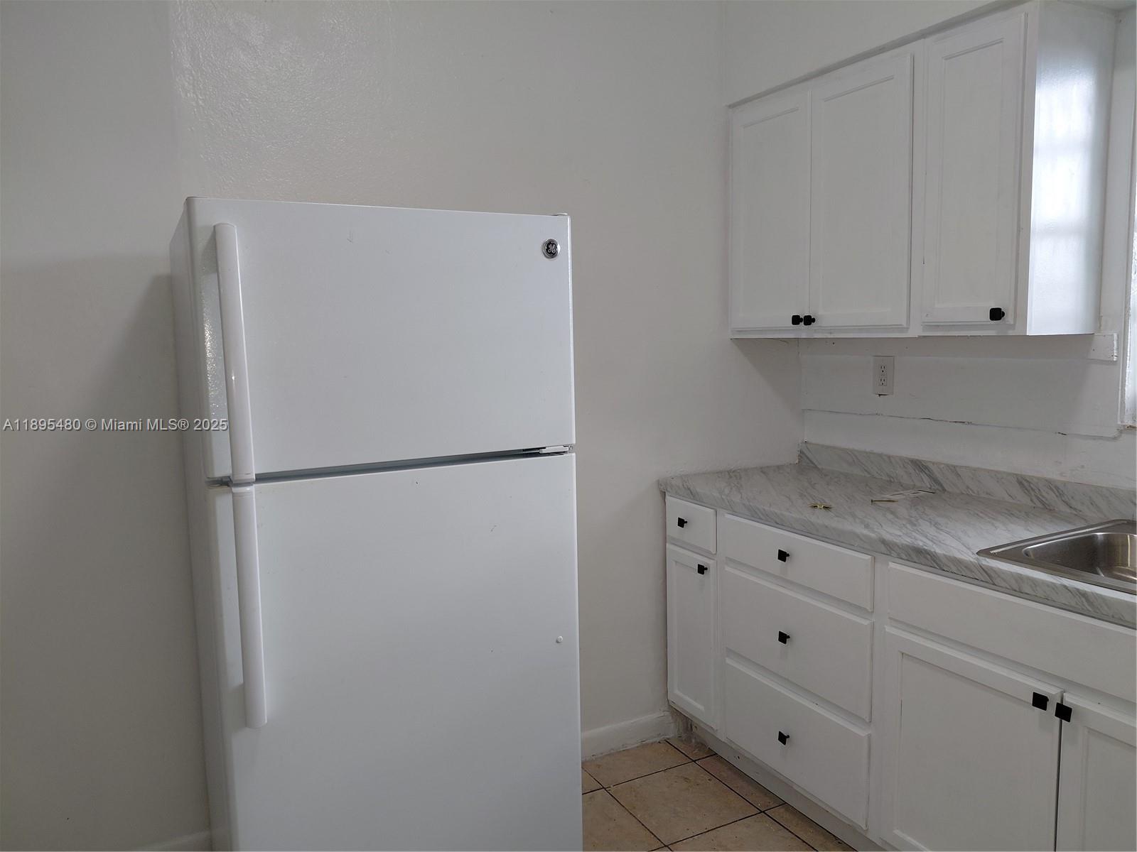 PARA VILLA HEIGHTS - Residential Lease