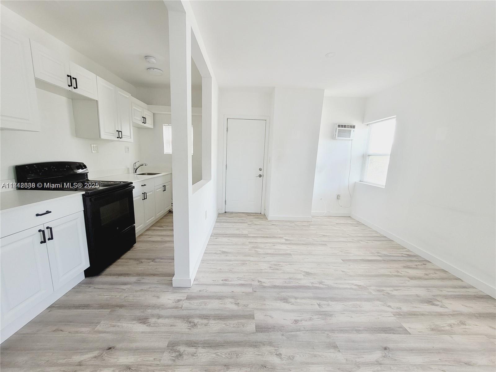 1922 Nw 1st St 2, Miami, Broward County, Florida - 1 Bedrooms  
1 Bathrooms - 