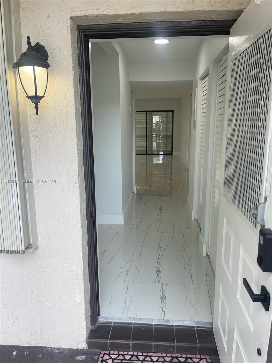 LAURELS AT MARGATE CONDO - Residential