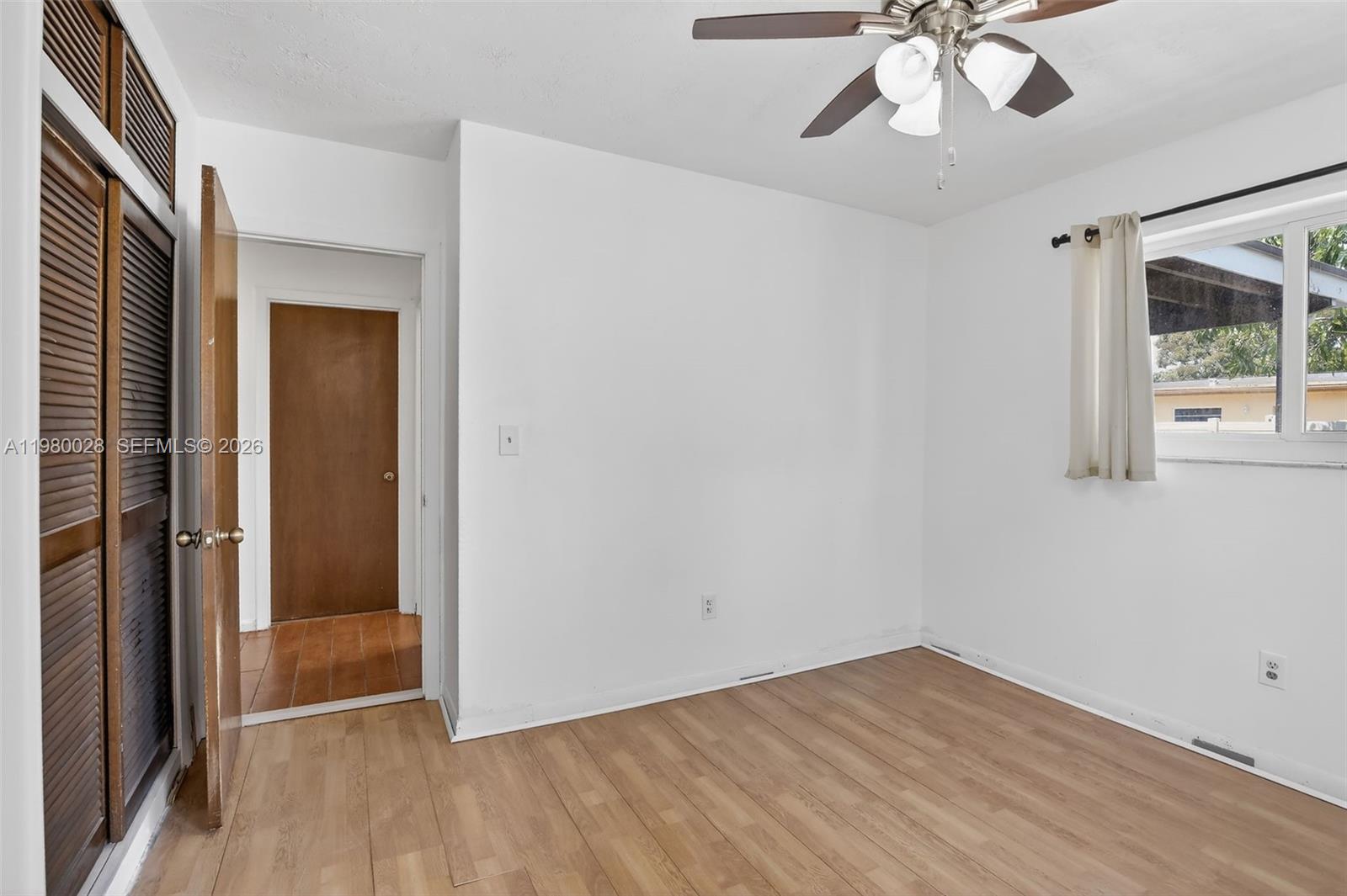 PEMBROKE LAKES SEC 6 - Residential