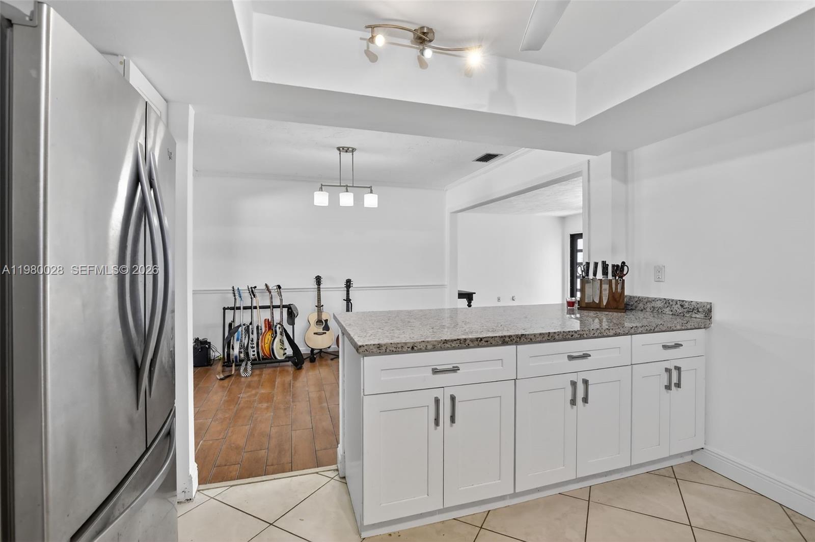 PEMBROKE LAKES SEC 6 - Residential