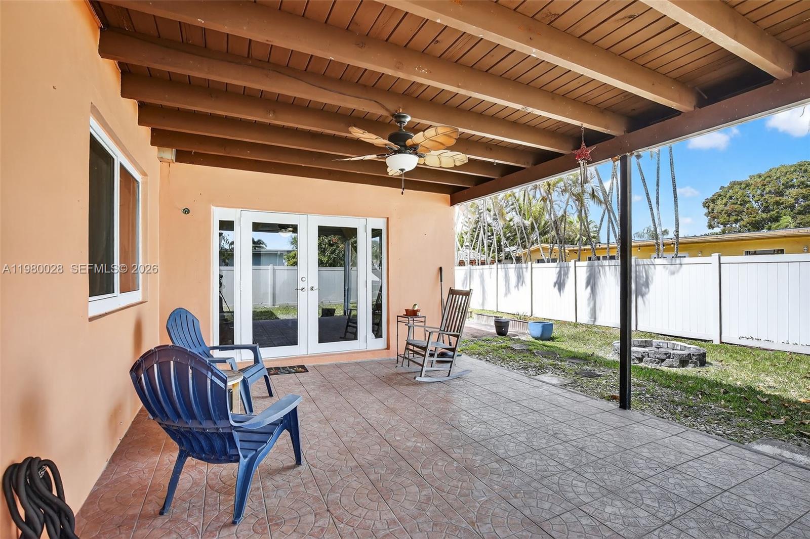 PEMBROKE LAKES SEC 6 - Residential