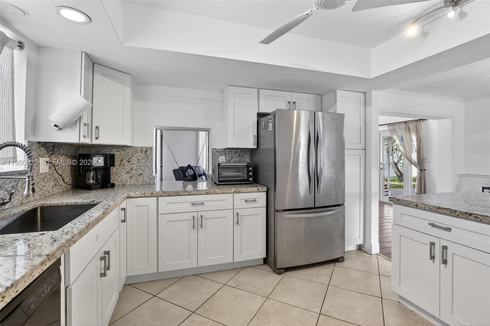 PEMBROKE LAKES SEC 6 - Residential