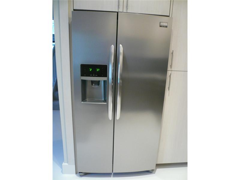 LANDS END - Residential Lease