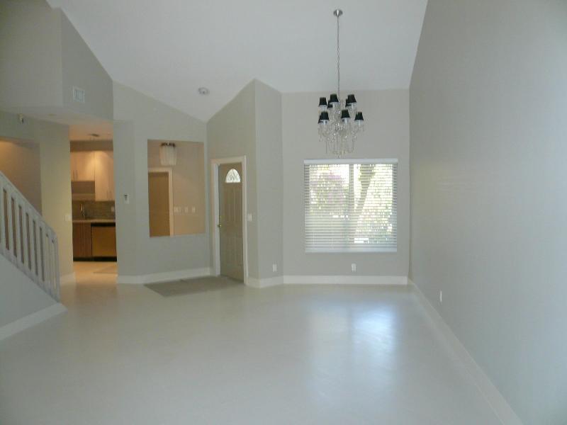 LANDS END - Residential Lease