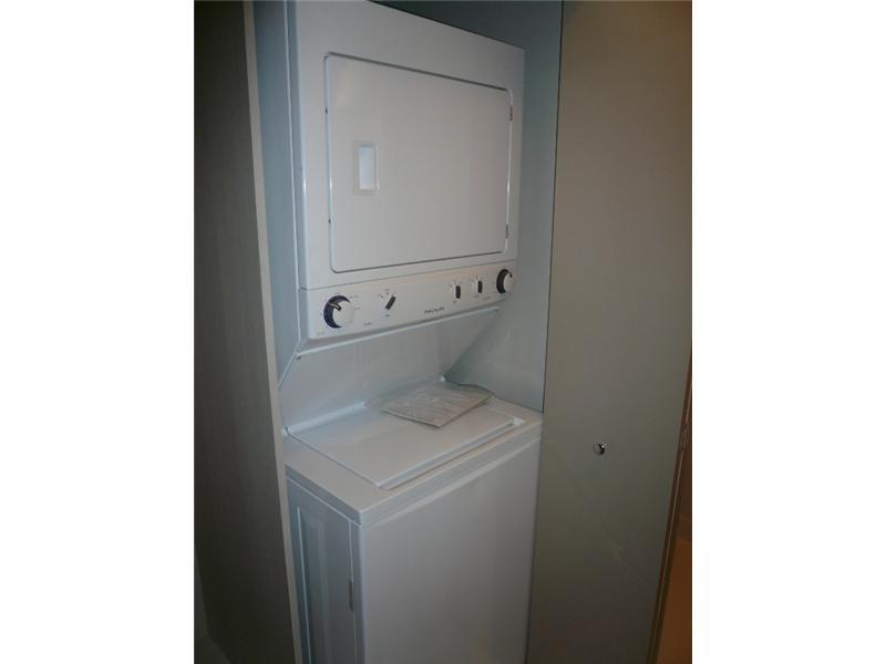 LANDS END - Residential Lease