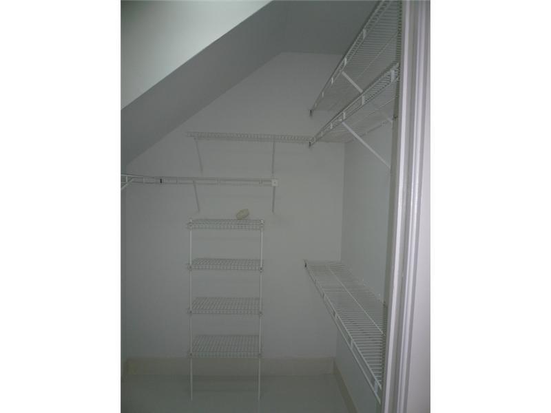 LANDS END - Residential Lease