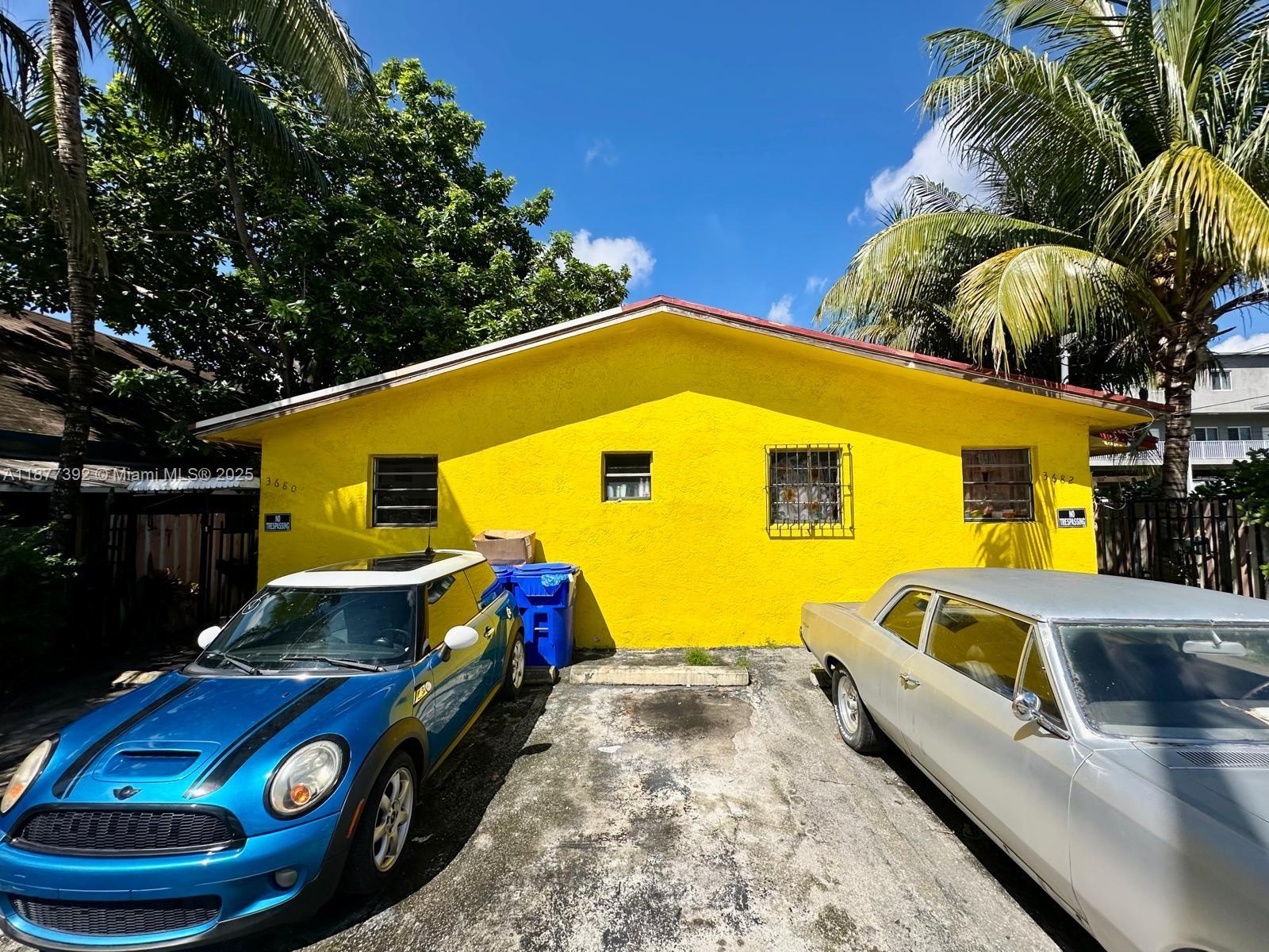 This is a double duplex but with 5 units and 5 parking spaces. Two 2/1 units and three 1/1 units. Some units have central a/c and some have window/wall units. This is a handyman special ready for you to make it a powerhouse rental machine. The owner is looking for a cash sale only.
