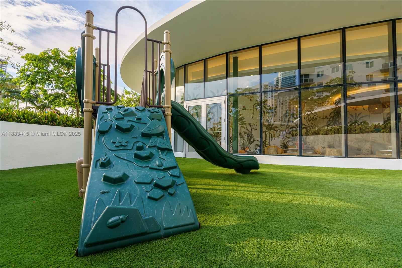 Aria Reserve South Tower - Residential Lease