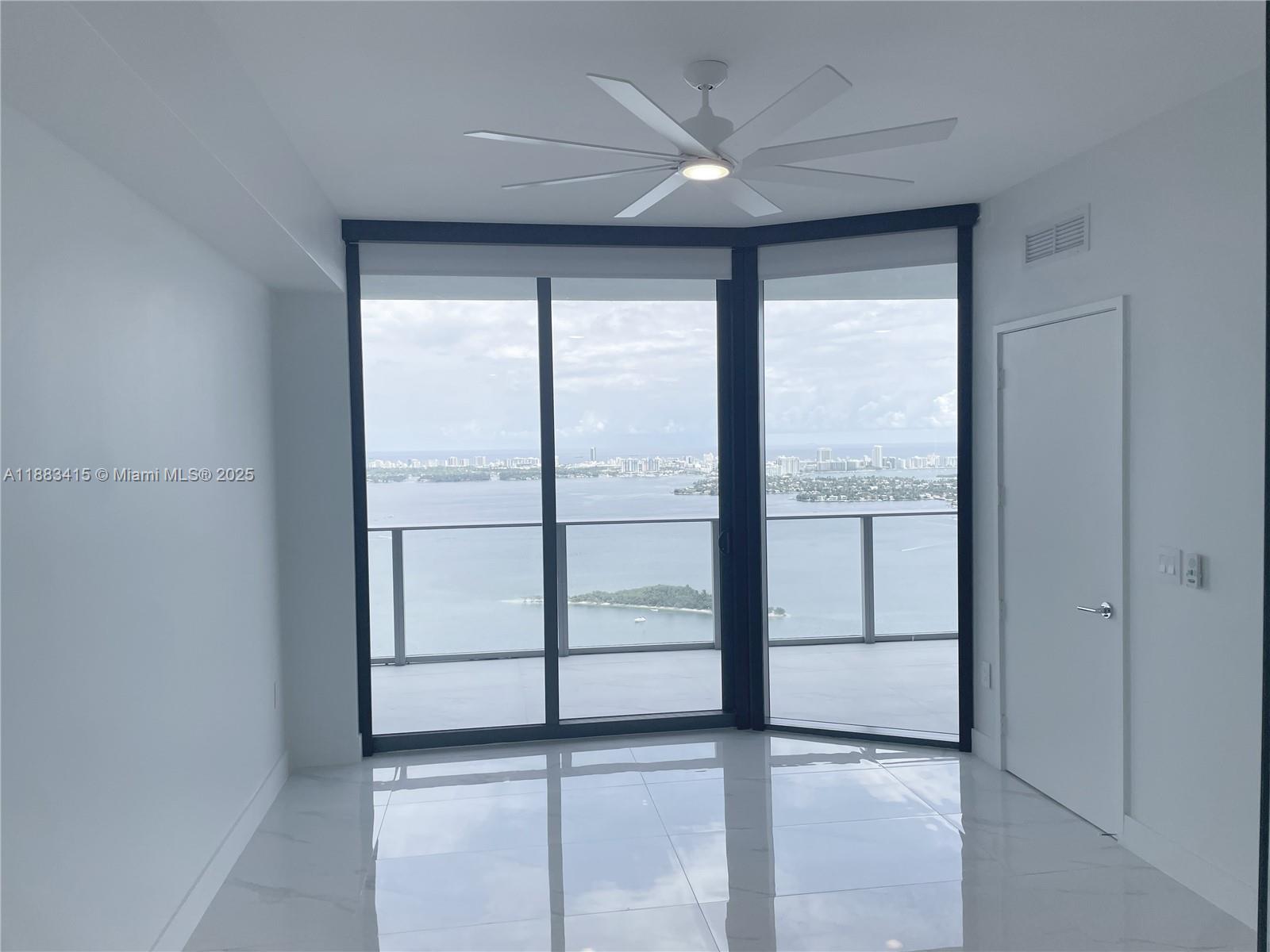 Aria Reserve South Tower - Residential Lease