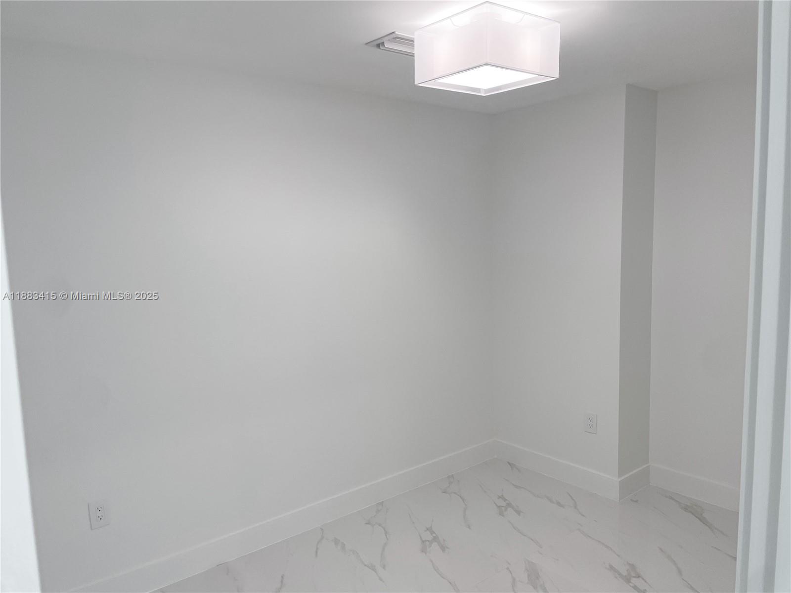 Aria Reserve South Tower - Residential Lease