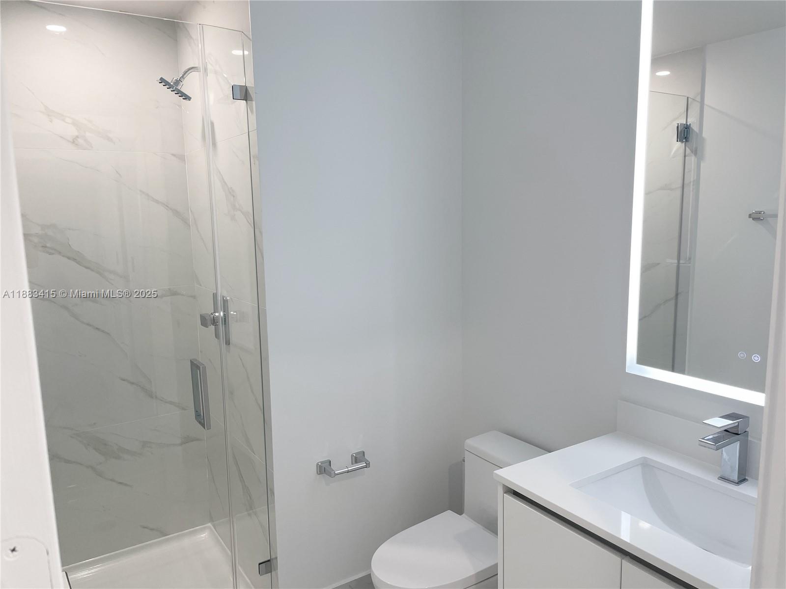 Aria Reserve South Tower - Residential Lease