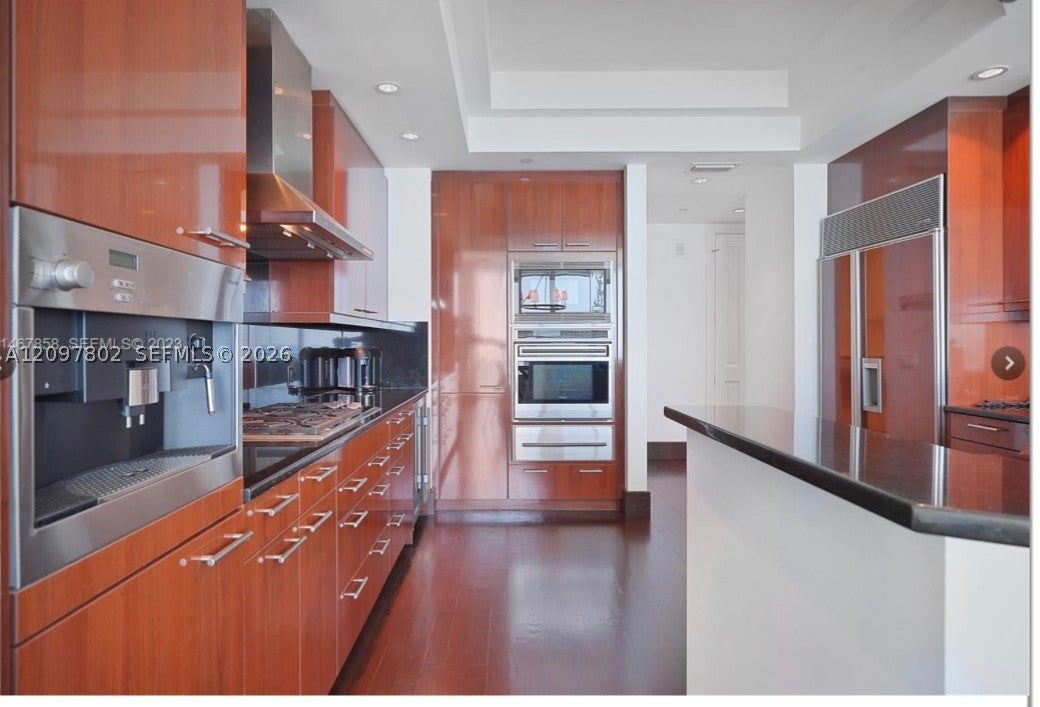 10295 Collins Ave 1805