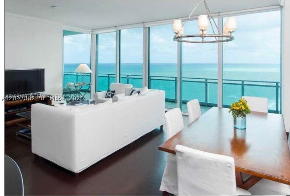 10295 Collins Ave 1805