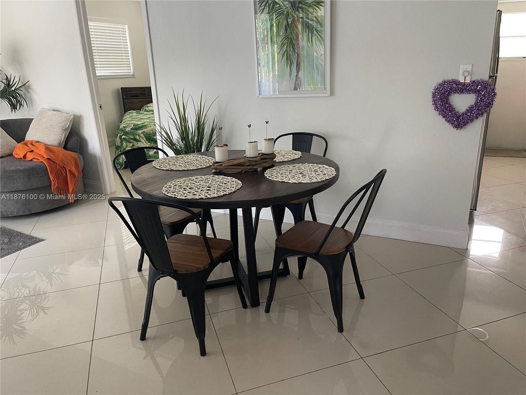 Photo of 1060 SE 14th Pl #16A, Fort Lauderdale, FL 33316 (MLS # A11876100)