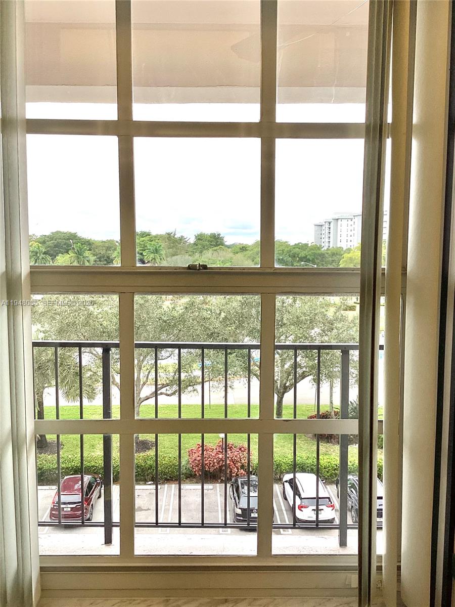 NO 13 PALM-AIRE COUNTRY C - Residential