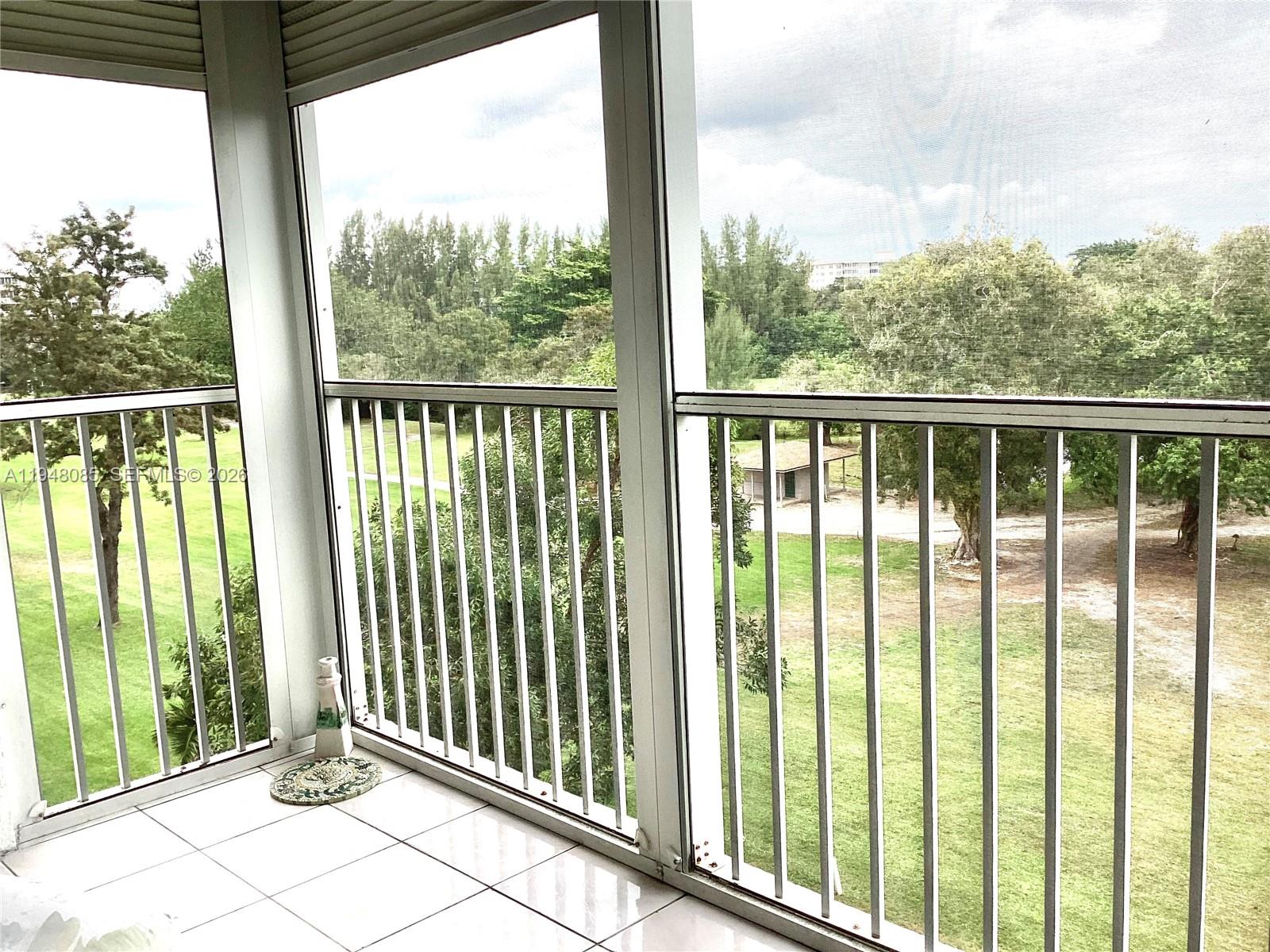 NO 13 PALM-AIRE COUNTRY C - Residential