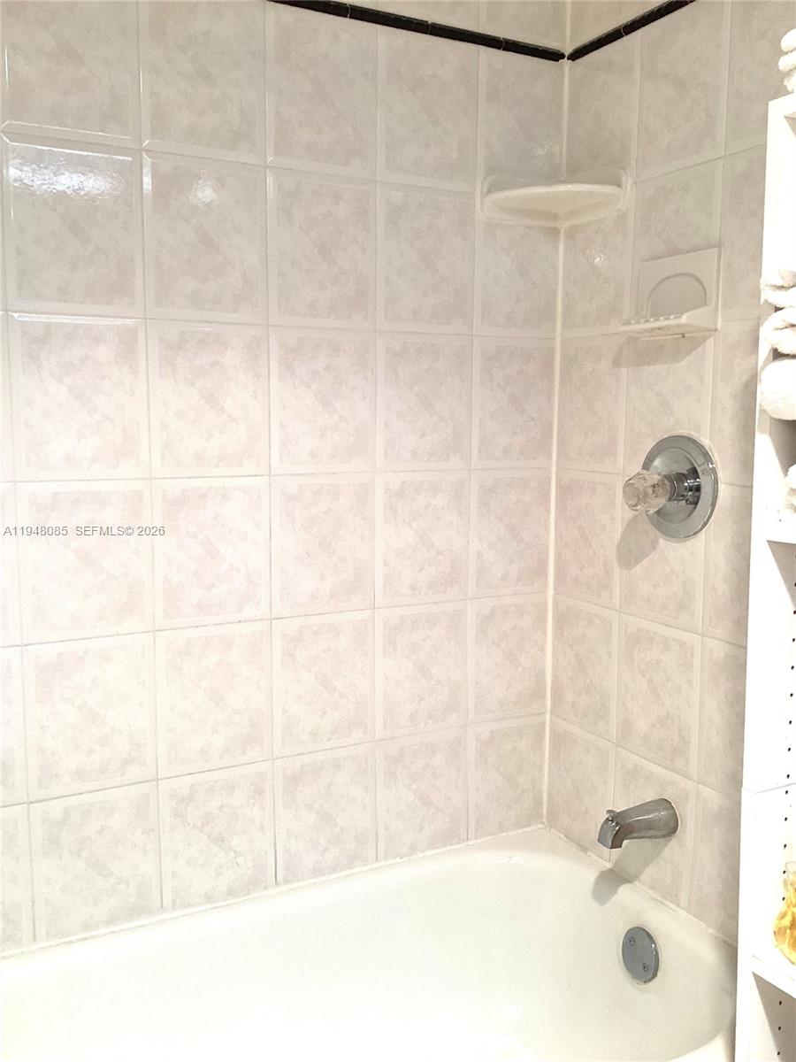 NO 13 PALM-AIRE COUNTRY C - Residential