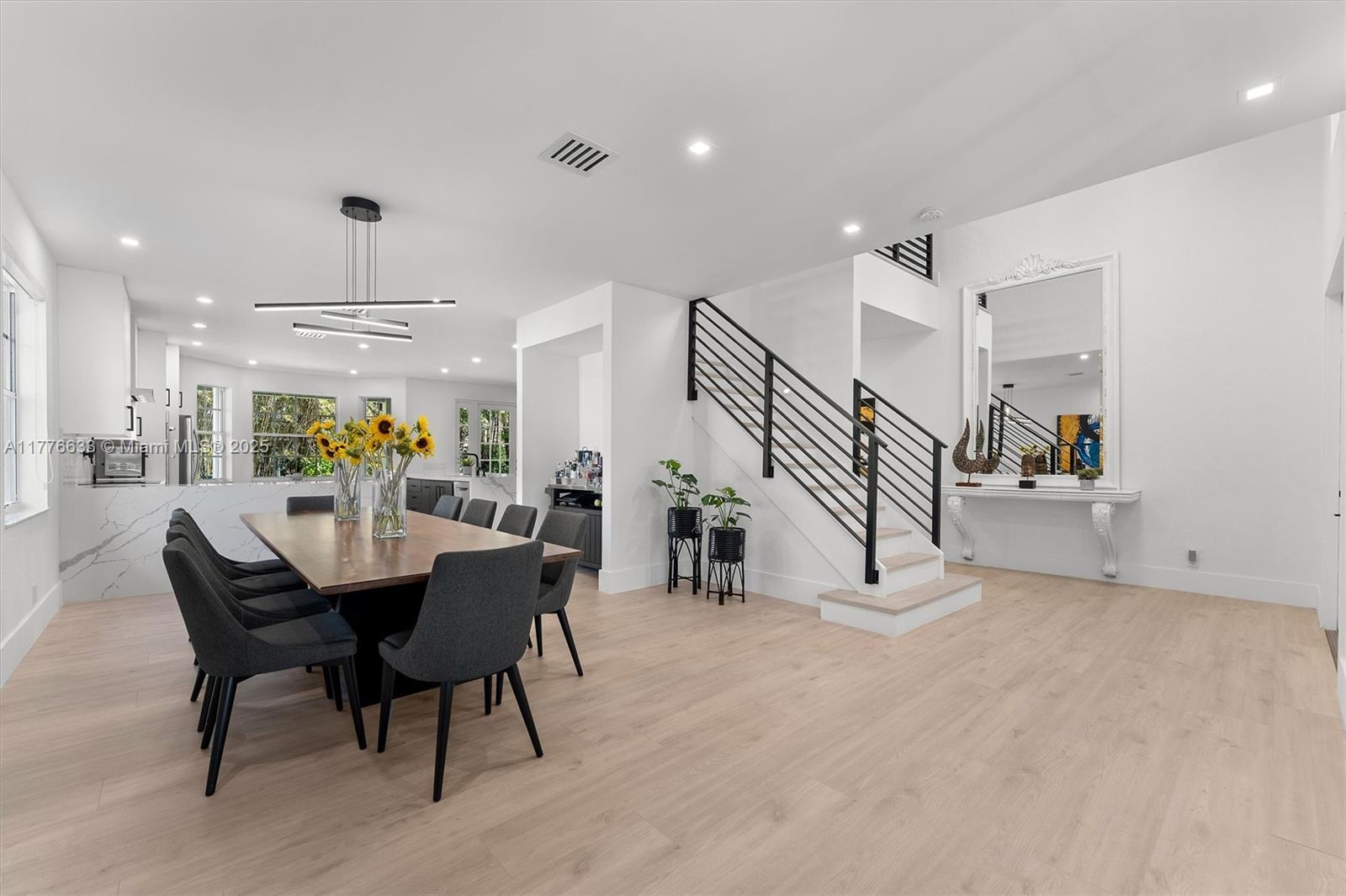 1131 Sunflower Cir