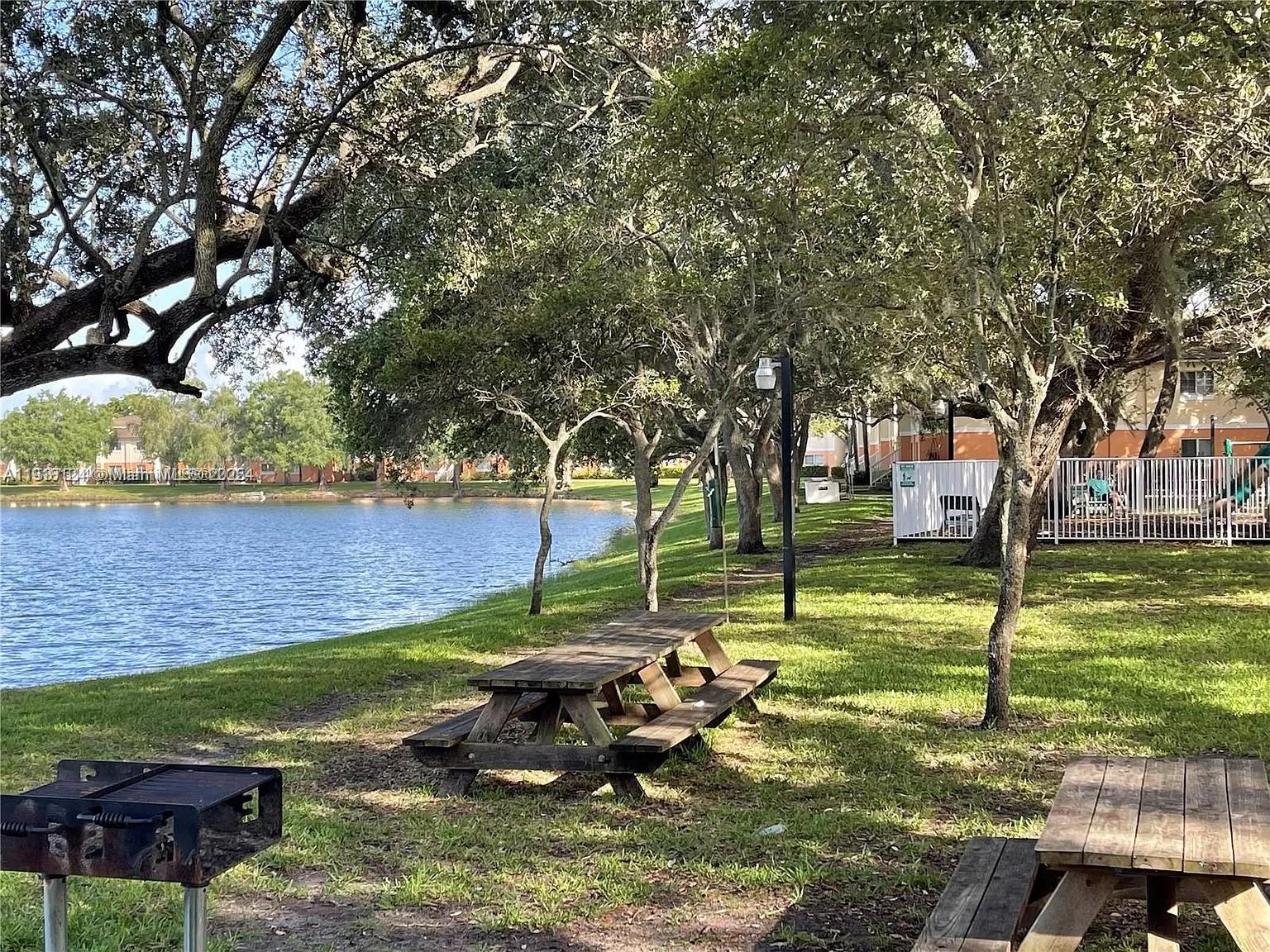 LAKEWOOD AT EMERALD HILLS - Residential