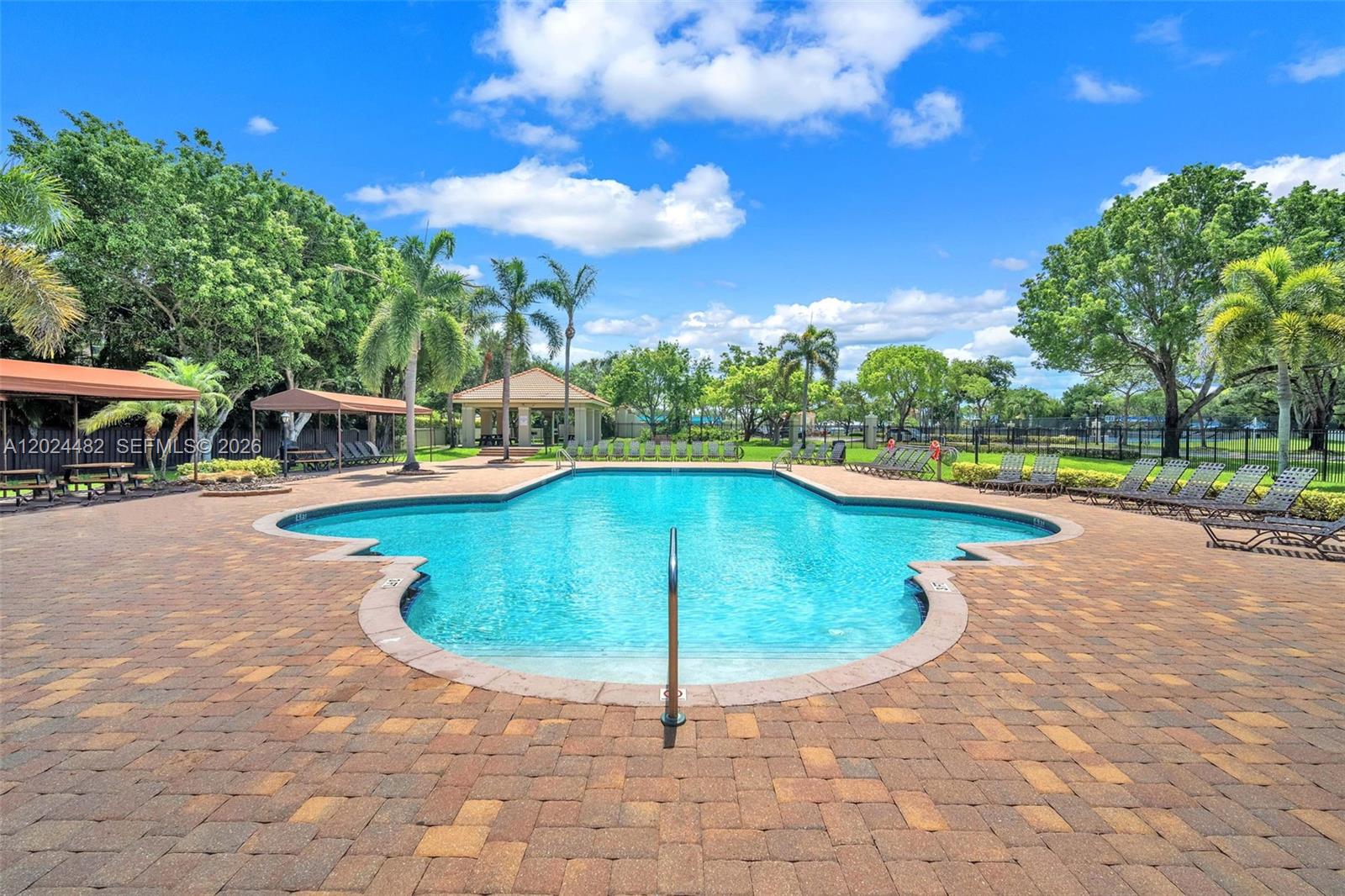 Meadow Lakes - Residential