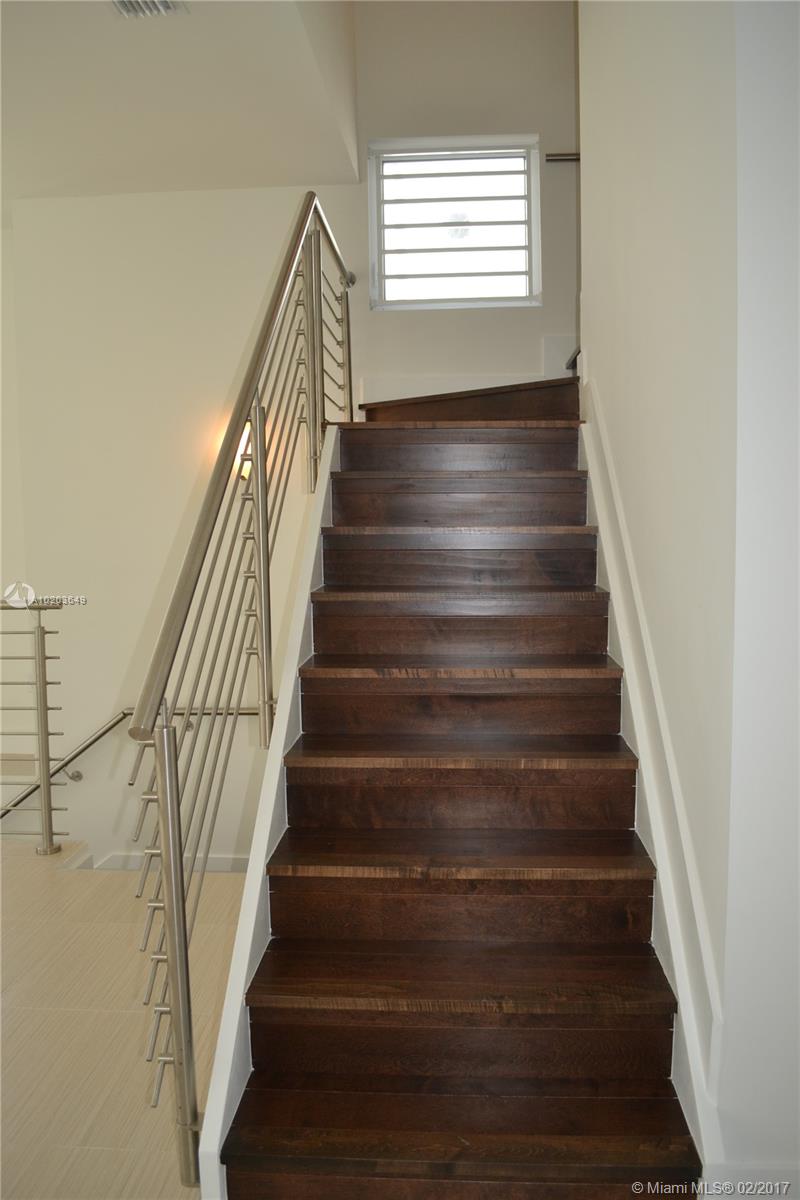CONTEMPO TOWNHOMES - Residential Lease