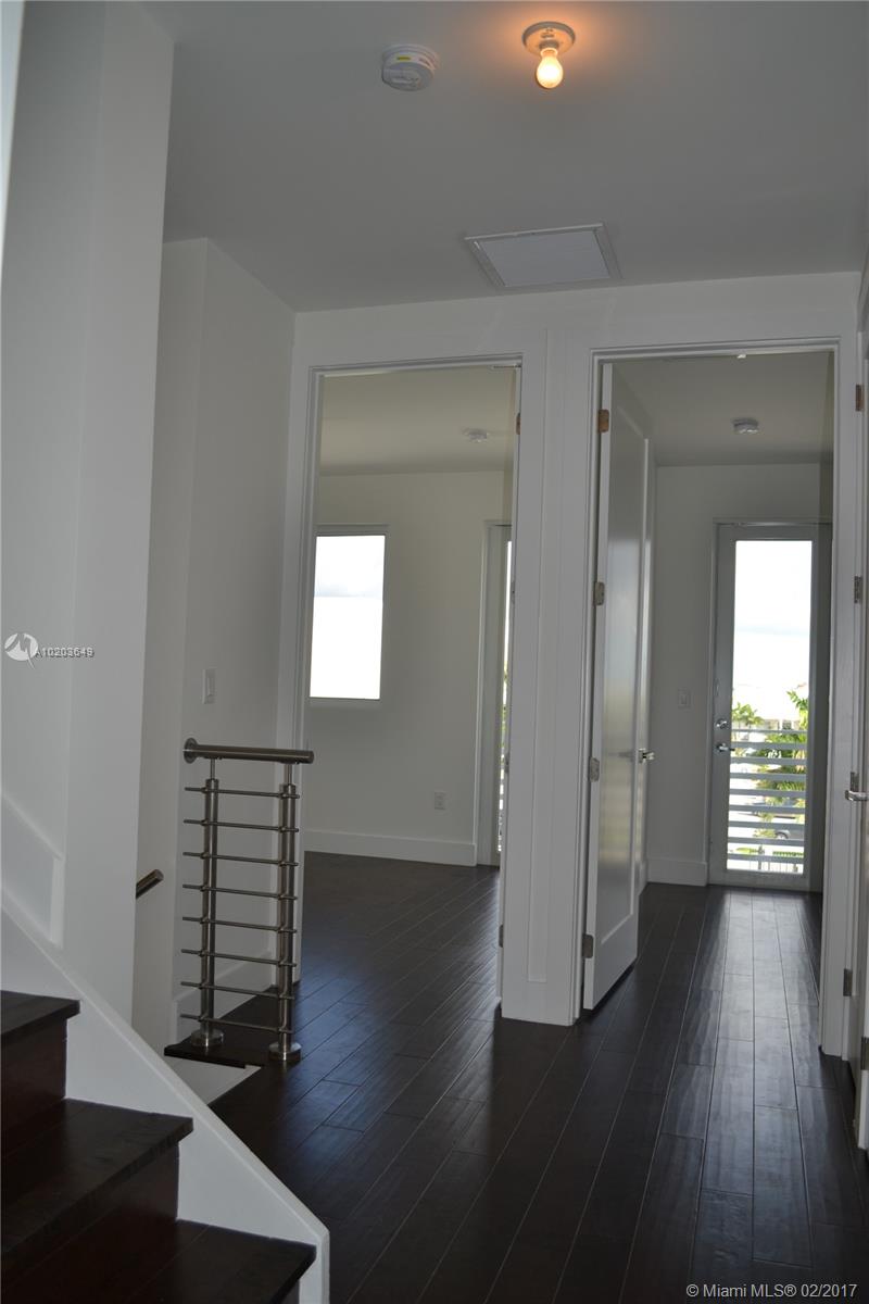 CONTEMPO TOWNHOMES - Residential Lease