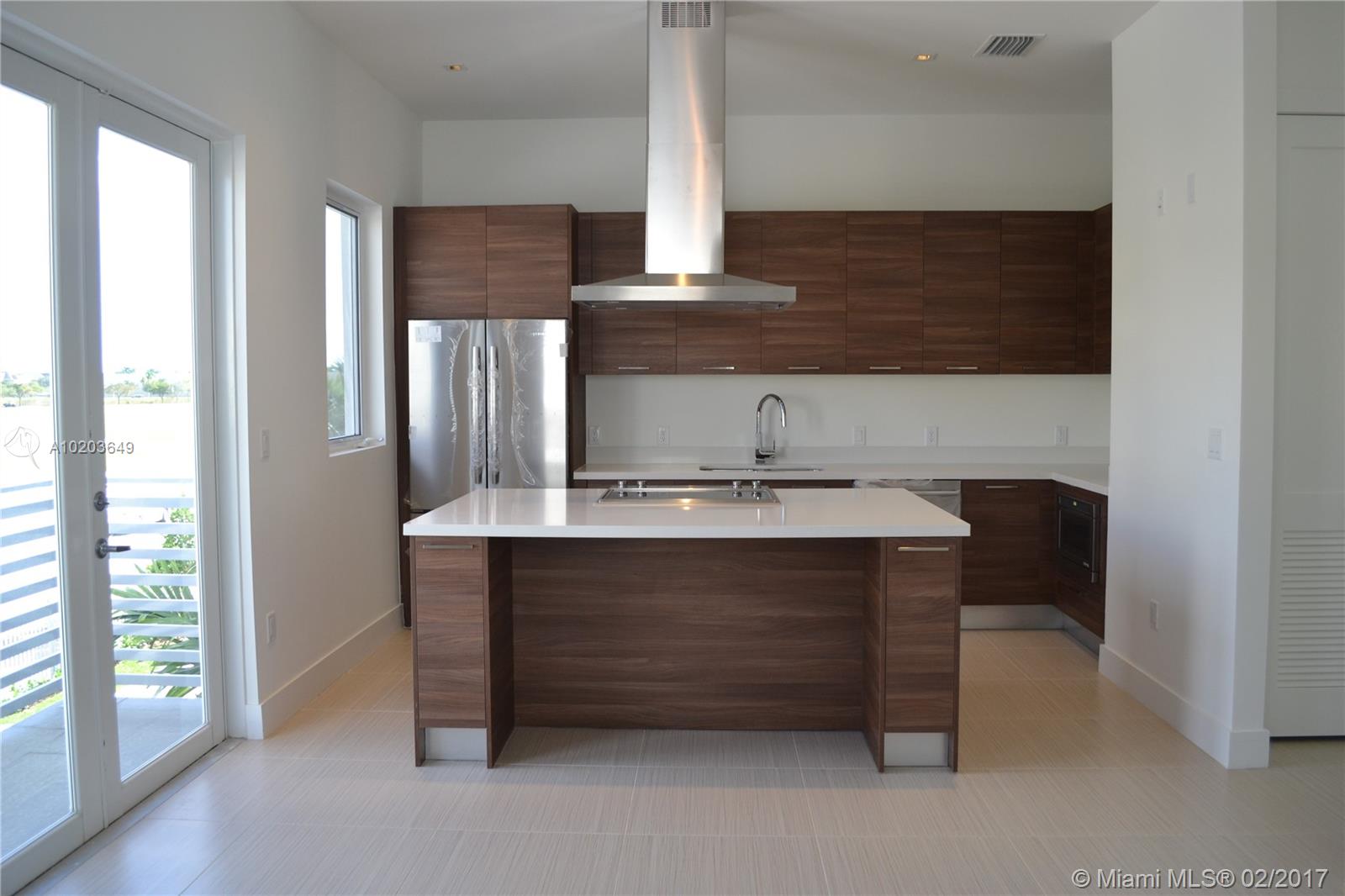 CONTEMPO TOWNHOMES - Residential Lease