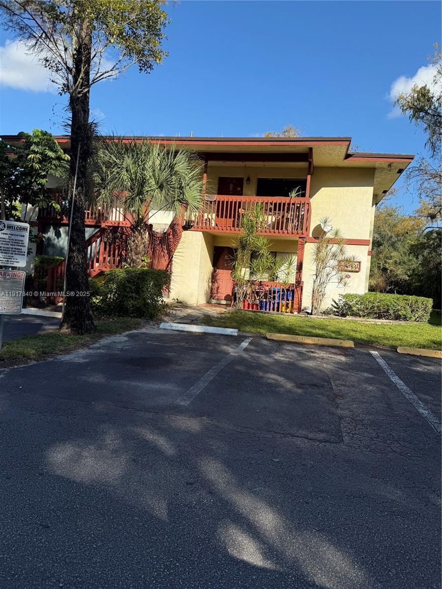 Totally renew!!!!Step into this lovely one-bedroom, one-bathroom apartment for rent in the heart of Lauderhill. This well-maintained unit offers the ultimate convenience with a full-size washer and dryer inside your home. Located just moments from a major road, you'll find easy access to shopping, dining, entertainment, and a straightforward commute to surrounding areas. Perfect for those looking for a comfortable and convenient living space. ??Ideal For: Singles, couples, or anyone valuing convenience.