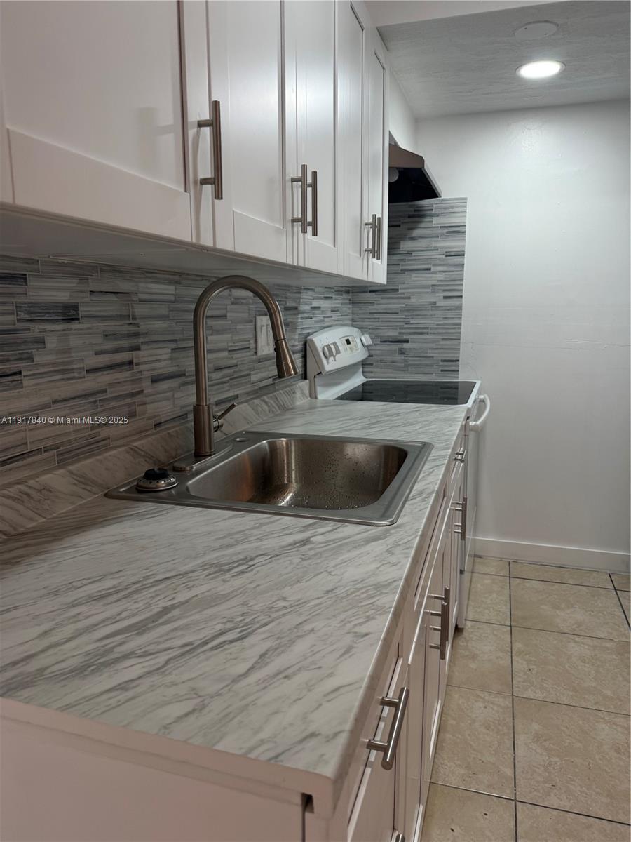 HIDDEN FOREST CONDO - Residential Lease