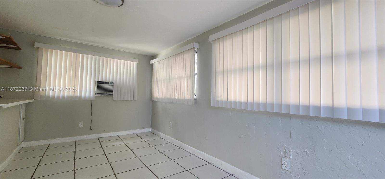 DOUGLAS PARK - Residential Lease