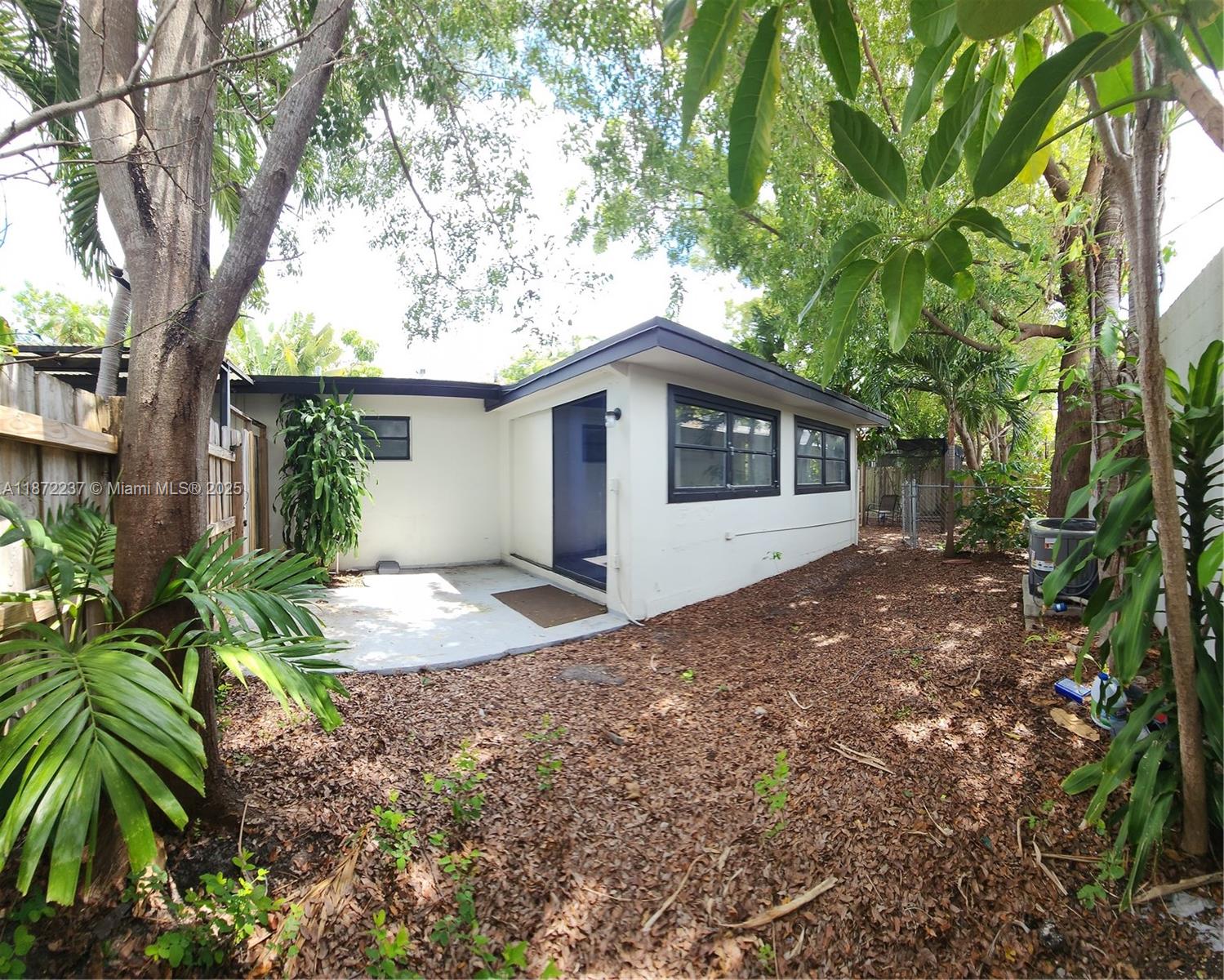 DOUGLAS PARK - Residential Lease