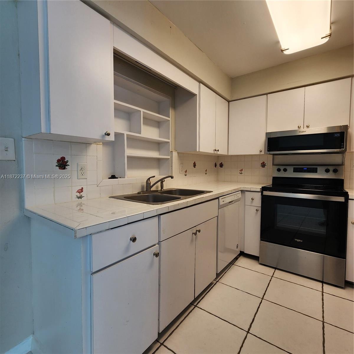 DOUGLAS PARK - Residential Lease