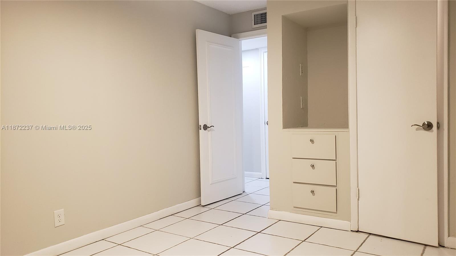 DOUGLAS PARK - Residential Lease