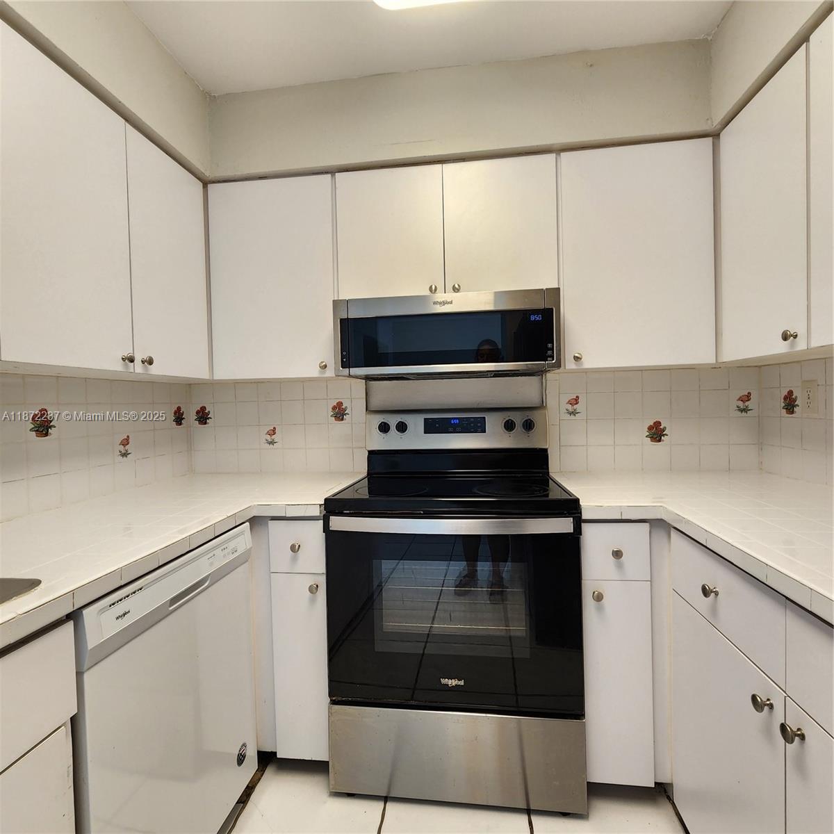 DOUGLAS PARK - Residential Lease