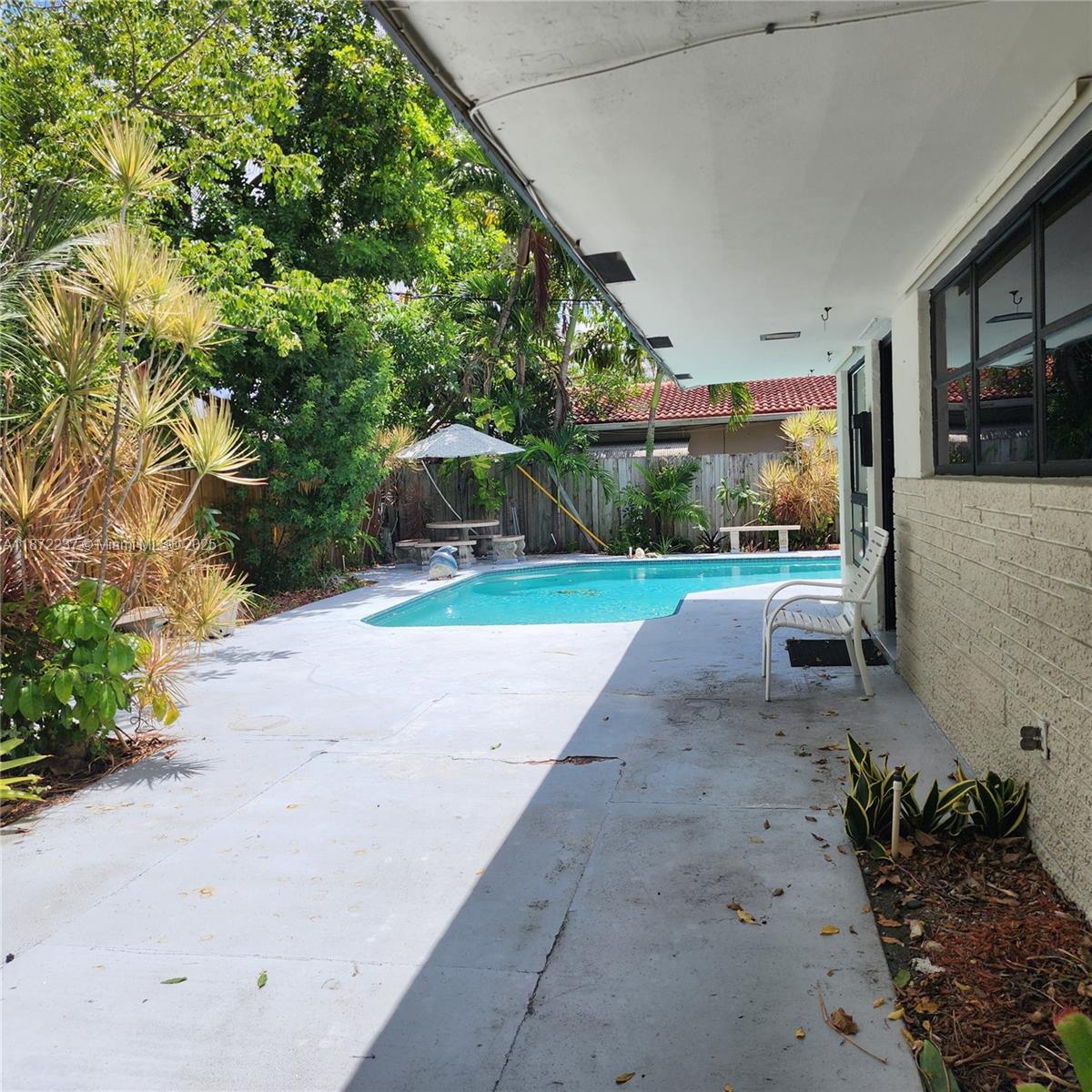 DOUGLAS PARK - Residential Lease