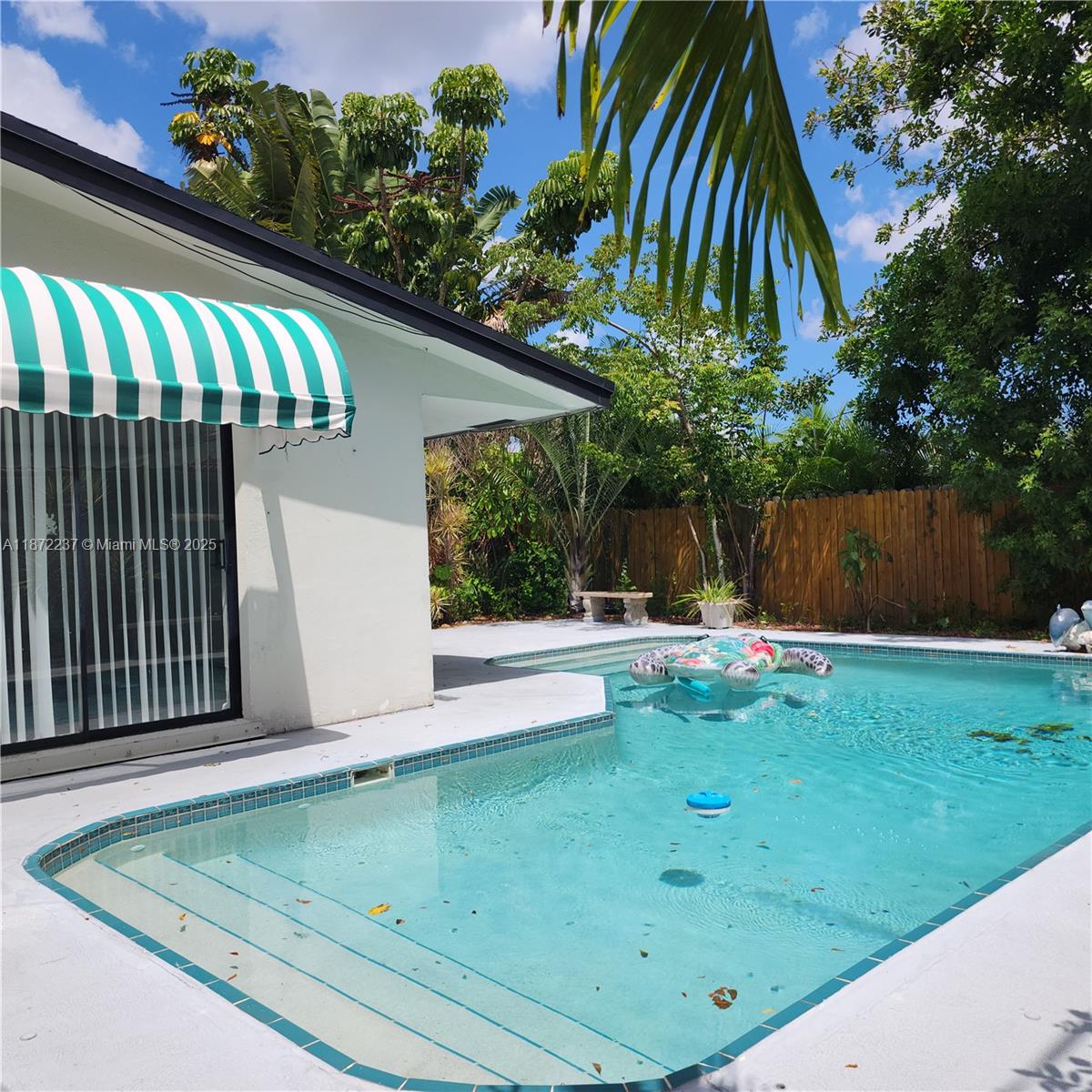 DOUGLAS PARK - Residential Lease