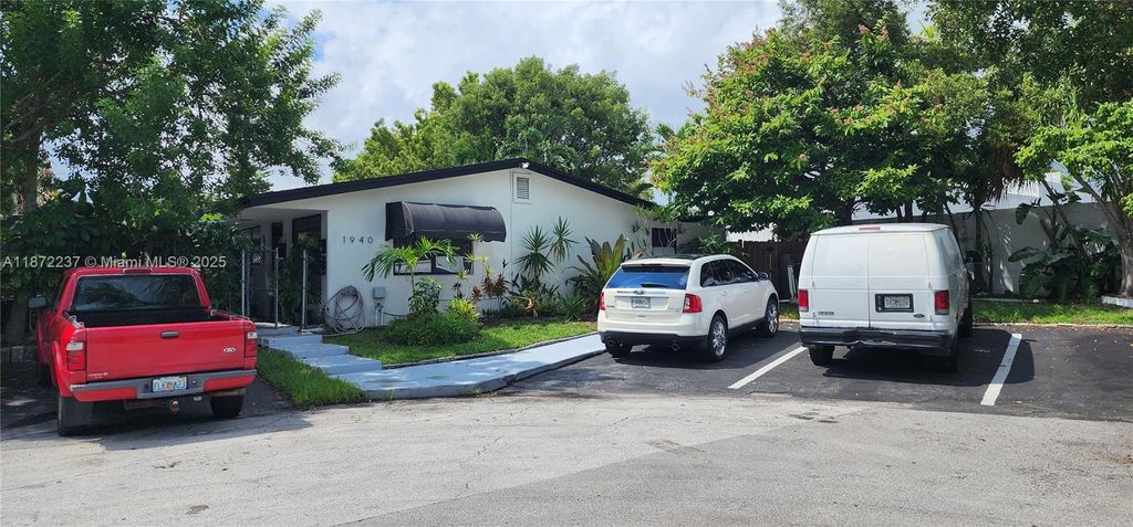 Photo of 1940 NE 31st Ct #South, Lighthouse Point, FL 33064 (MLS # A11872237)