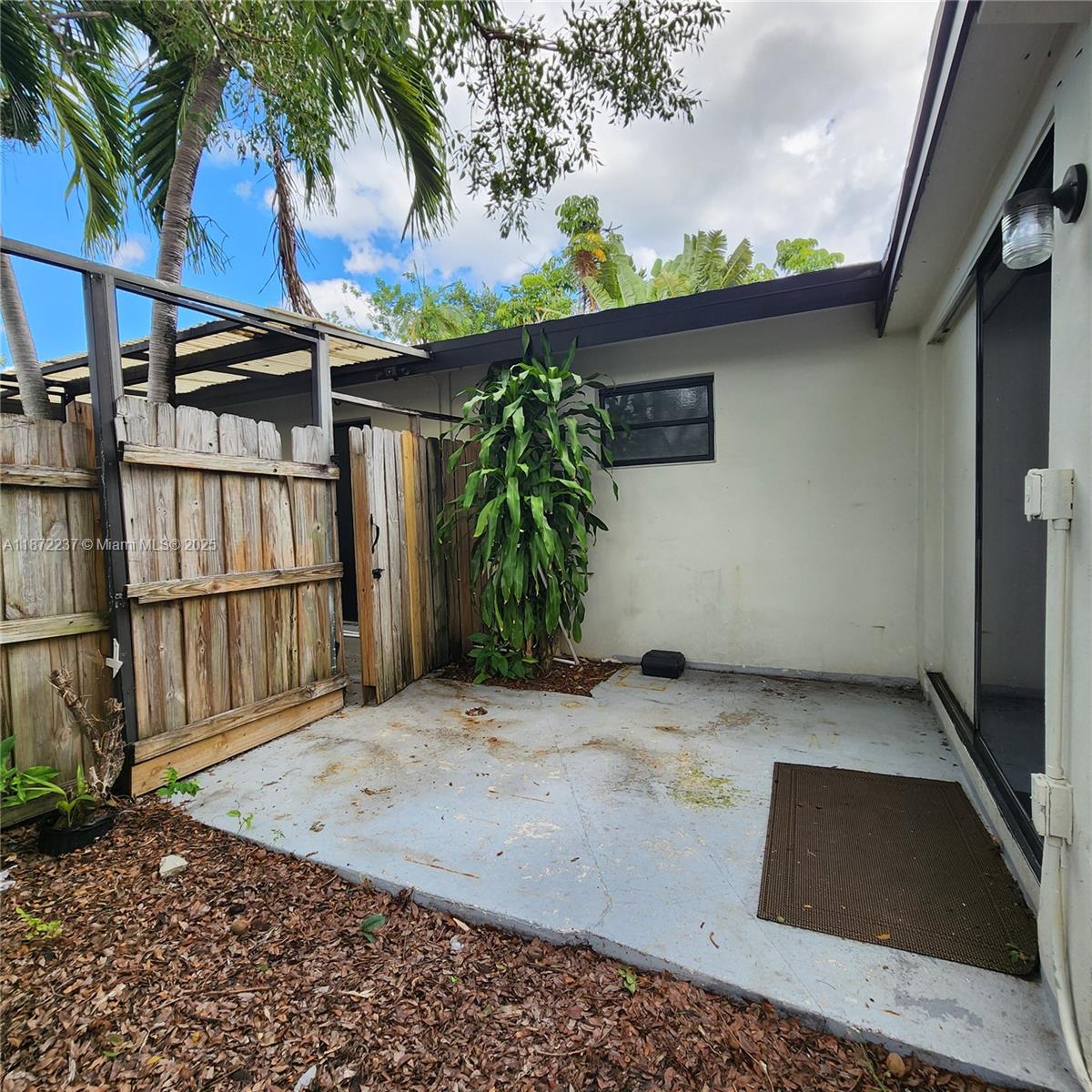 DOUGLAS PARK - Residential Lease