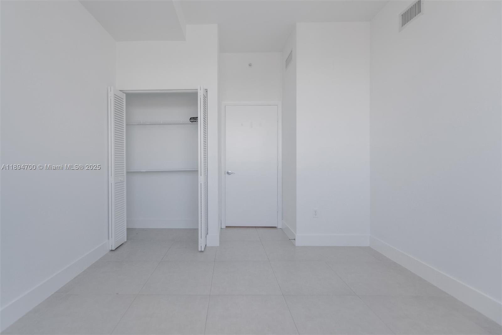 VIZCAYNE SOUTH CONDO - Residential