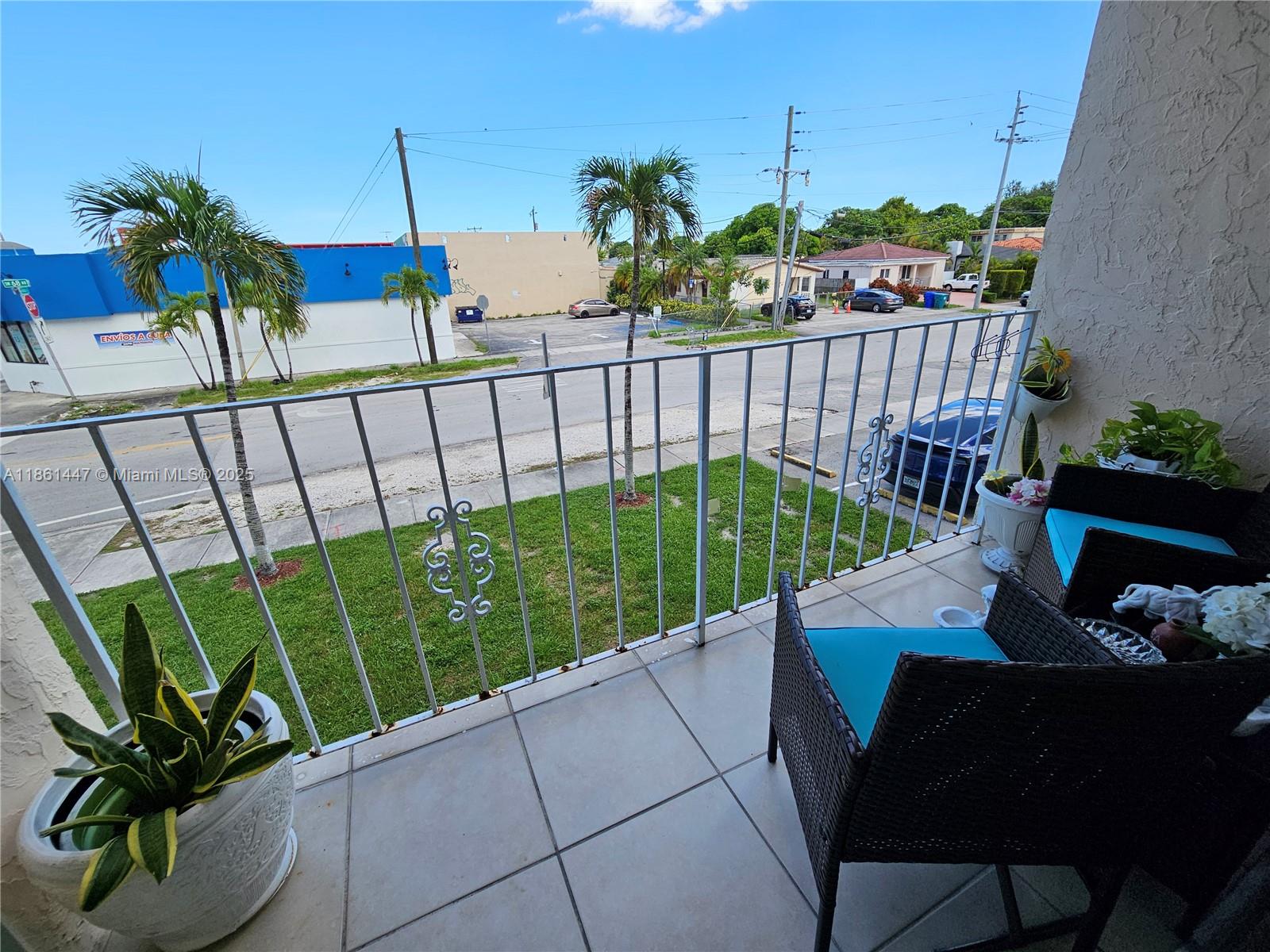 MADRID TERRACE CONDO - Residential