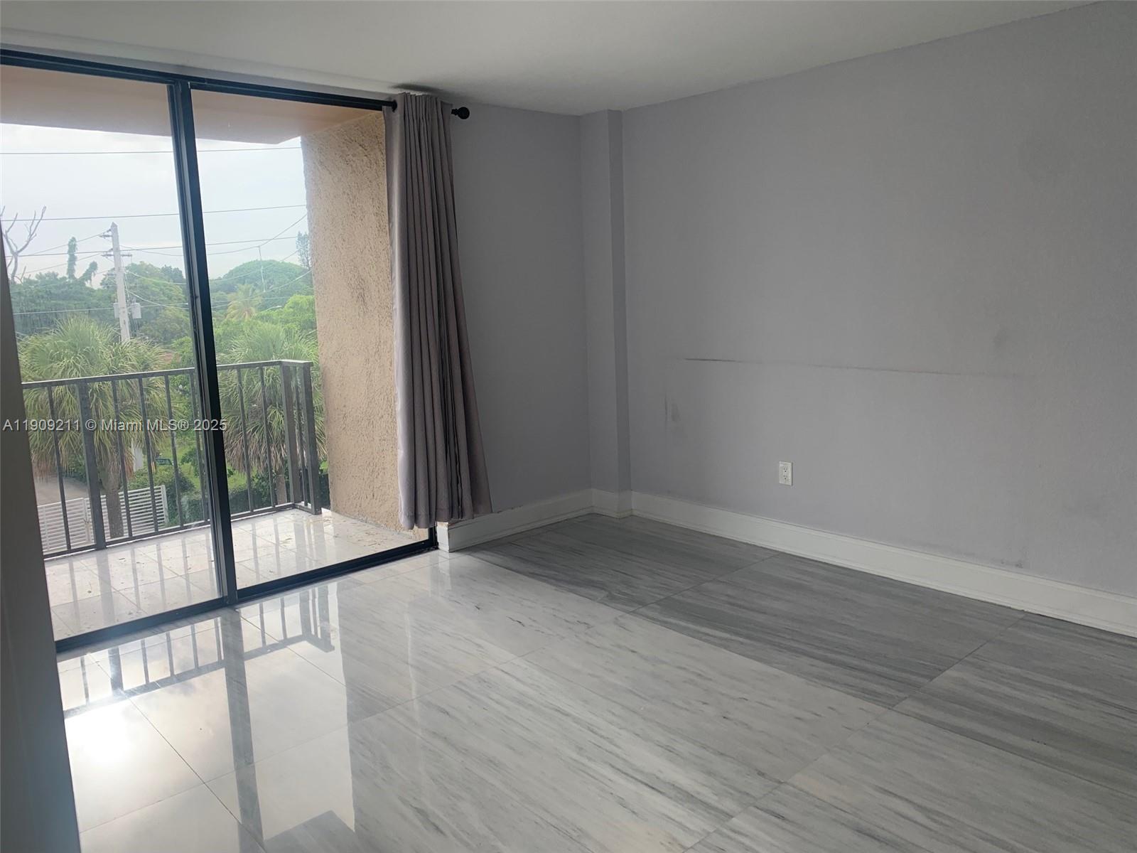 WINDWOOD CONDO - Residential Lease