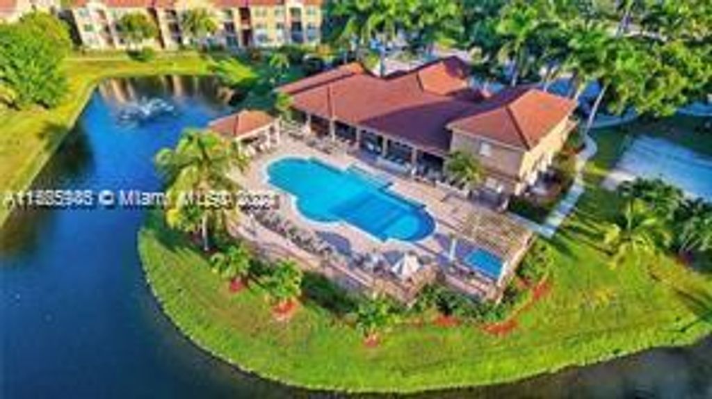 Photo of 120 Villa Cir #120, Boynton Beach, FL 33435 (MLS # A11565946)