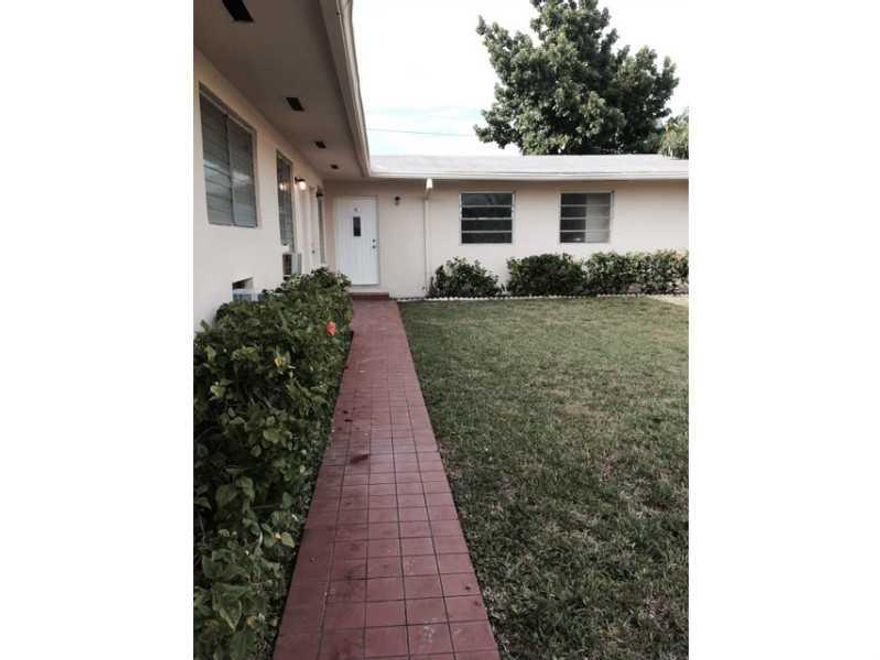 ONE BEDROOM ONE BATHROOM, WALL AC, TILE FLOORS, FRESHLY PAINTED.