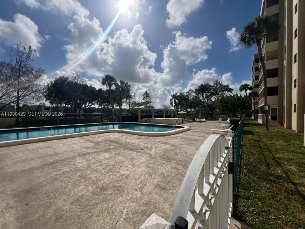 CANONGATE CONDO NO ONE - Residential