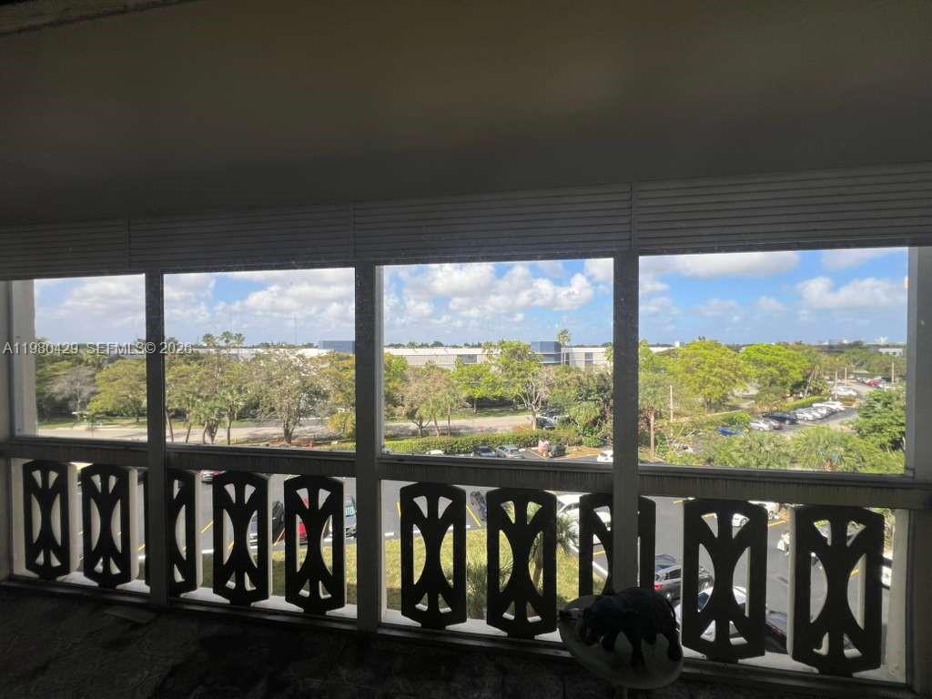 CANONGATE CONDO NO ONE - Residential