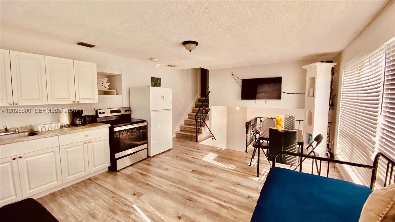 141 Mcarthur Pkwy A