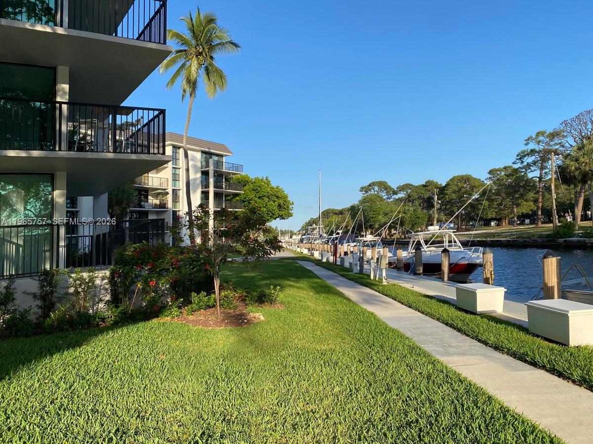 RIVER REACH CONDOMINIUM I - Residential